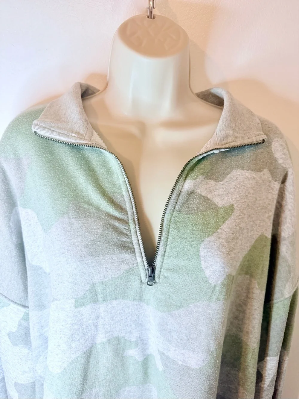 Aerie Large Sage Green Camo Half Zip Pullover Sweatshirt Oversized L